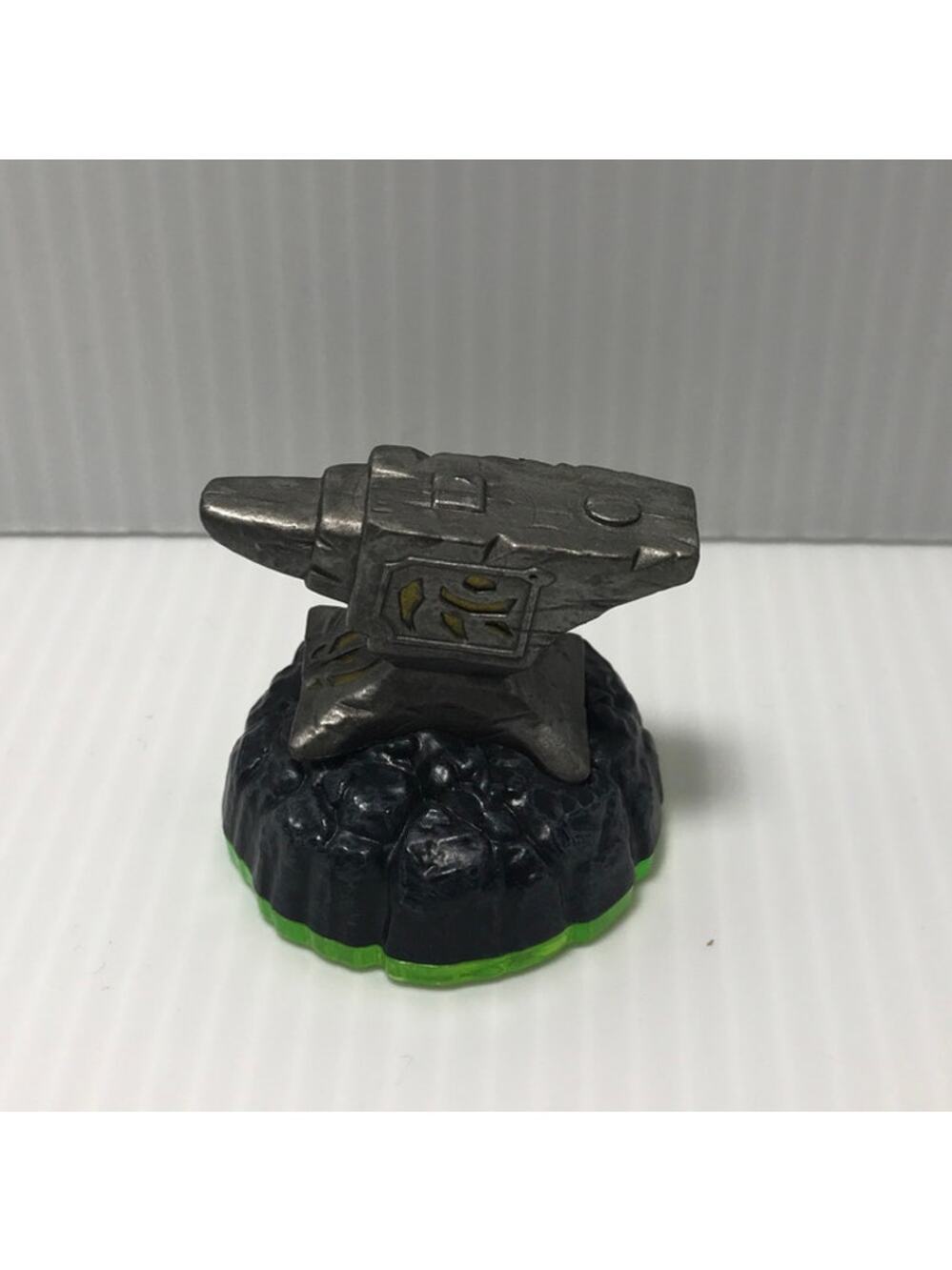 2011 Activision Skylanders Spyros Adventure Anvil Rain Magic Element
